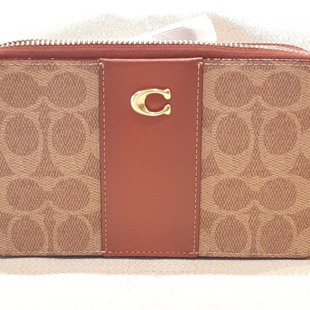 COACH Kira Crossbody Signature Canvas